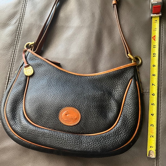 VTG 80s Dooney & Bourke Authentic Leather DB Fob Crescent Hobo Bag Black Tan OS - Picture 12 of 16